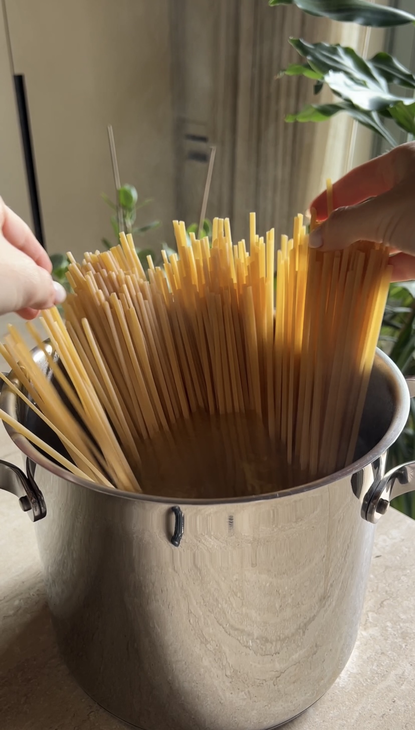 Linguine alle sei erbe aromatiche ricetta step 1