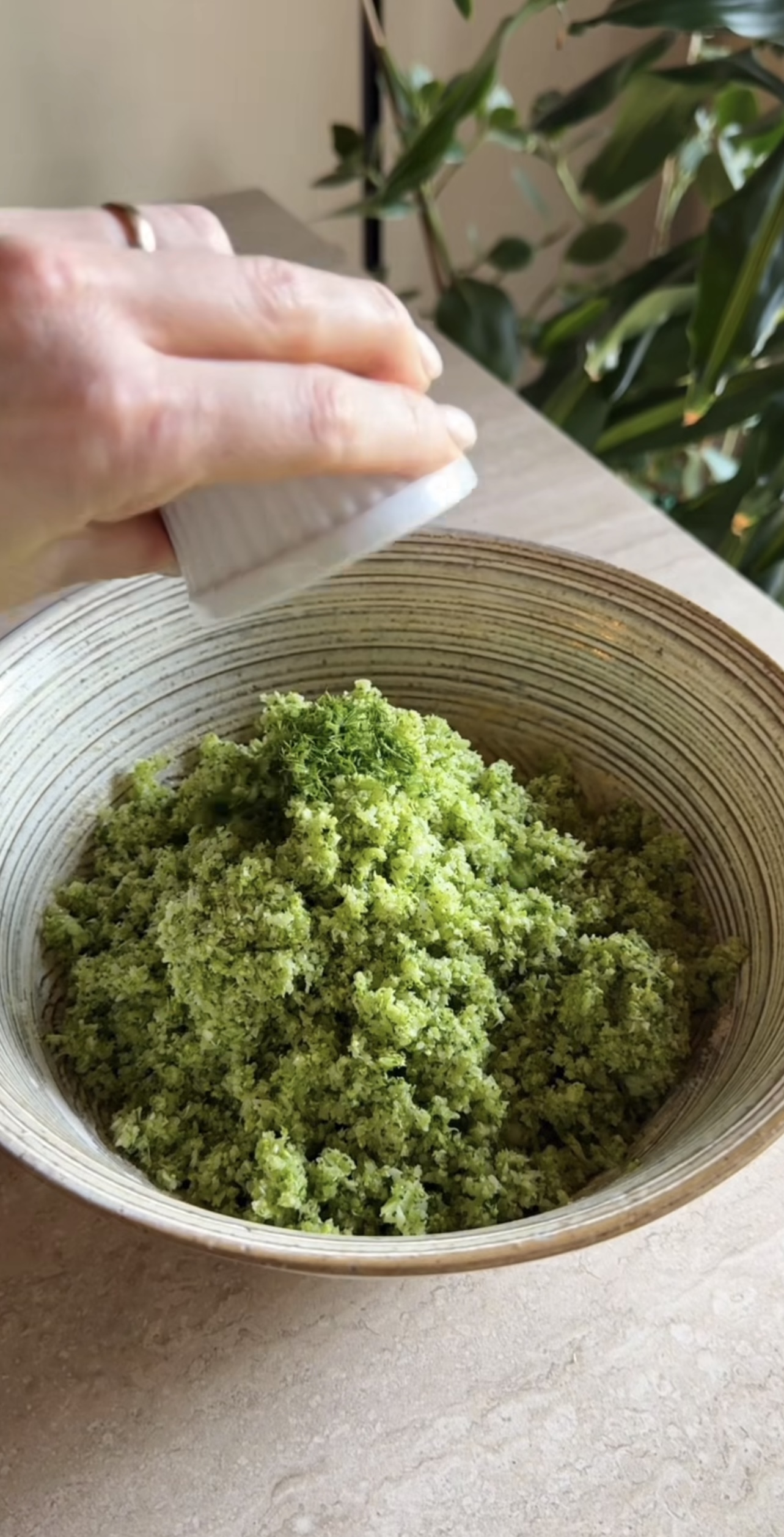 Fritters di broccoli ricetta step 2