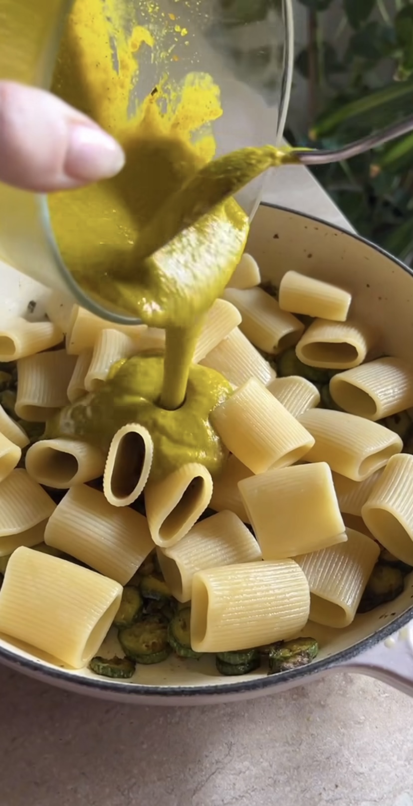 Paccheri zafferano e fiori di zucca ricetta step 4