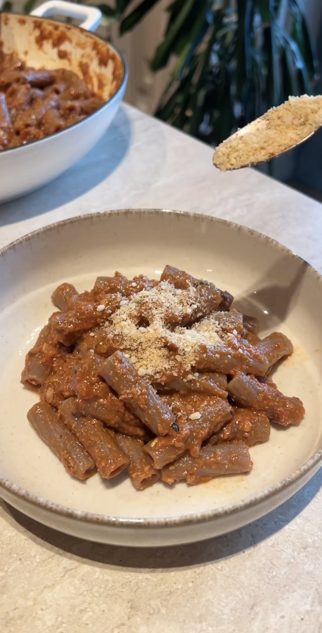 Pasta con ragù di funghi e noci ricetta step 5