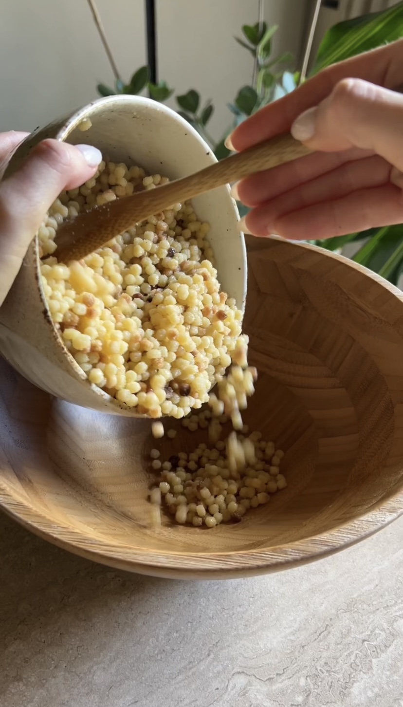 Mix di fregula e legumi al pesto ricetta step 1