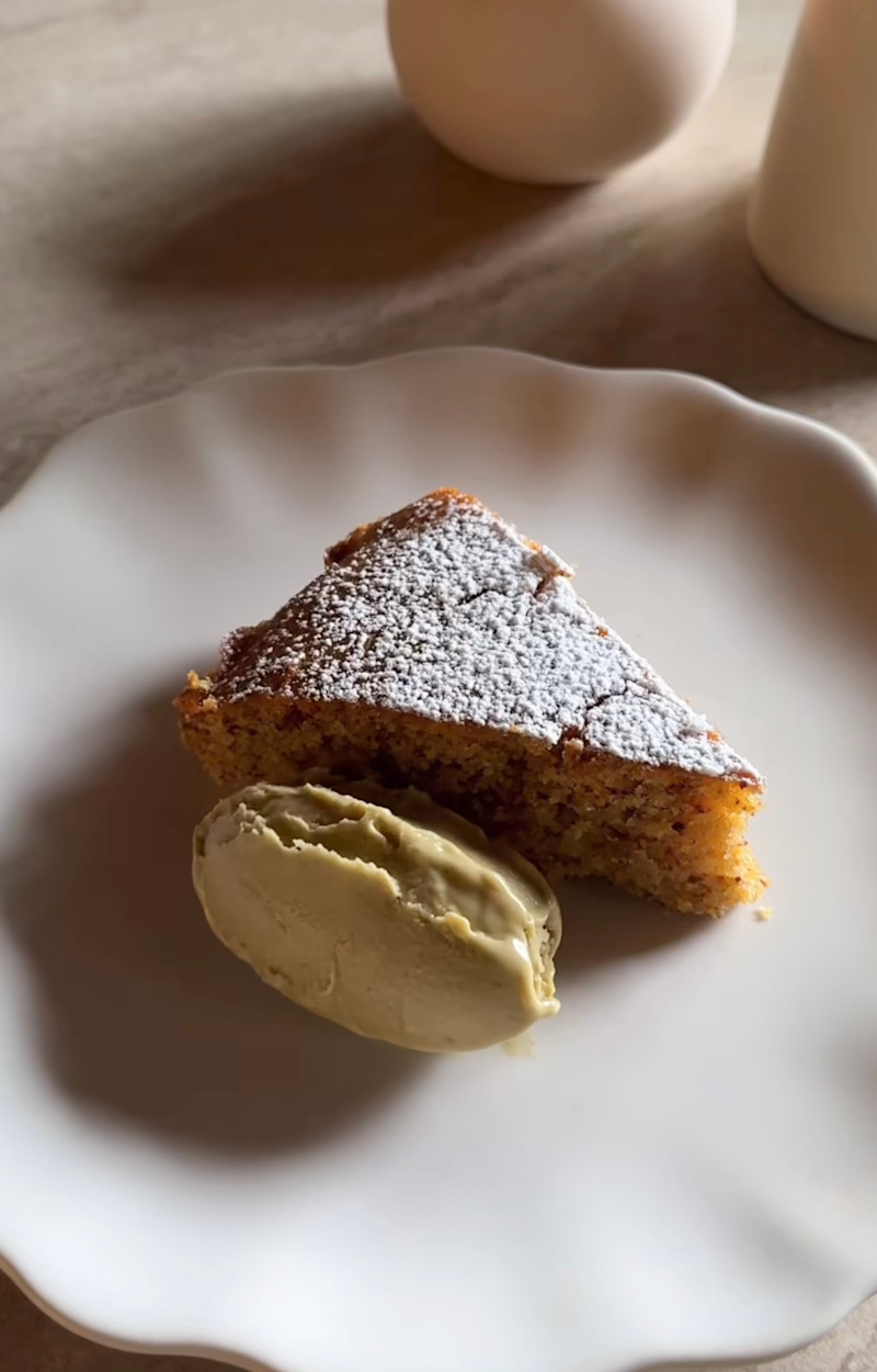 Torta di carote e nocciole ricetta