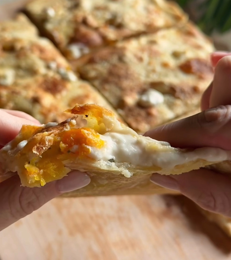 Focaccia zucca e formaggio ricetta